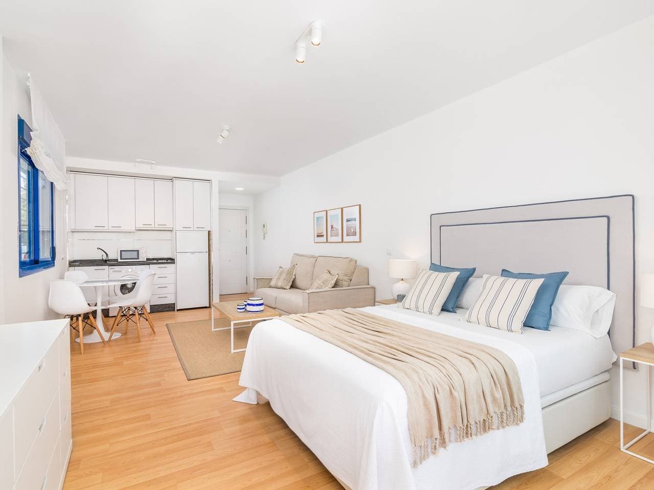 Foto 6 von 25: Studio moderne pour 4 pers. proche mer à Malaga - Clim, wifi, cuisine équipée