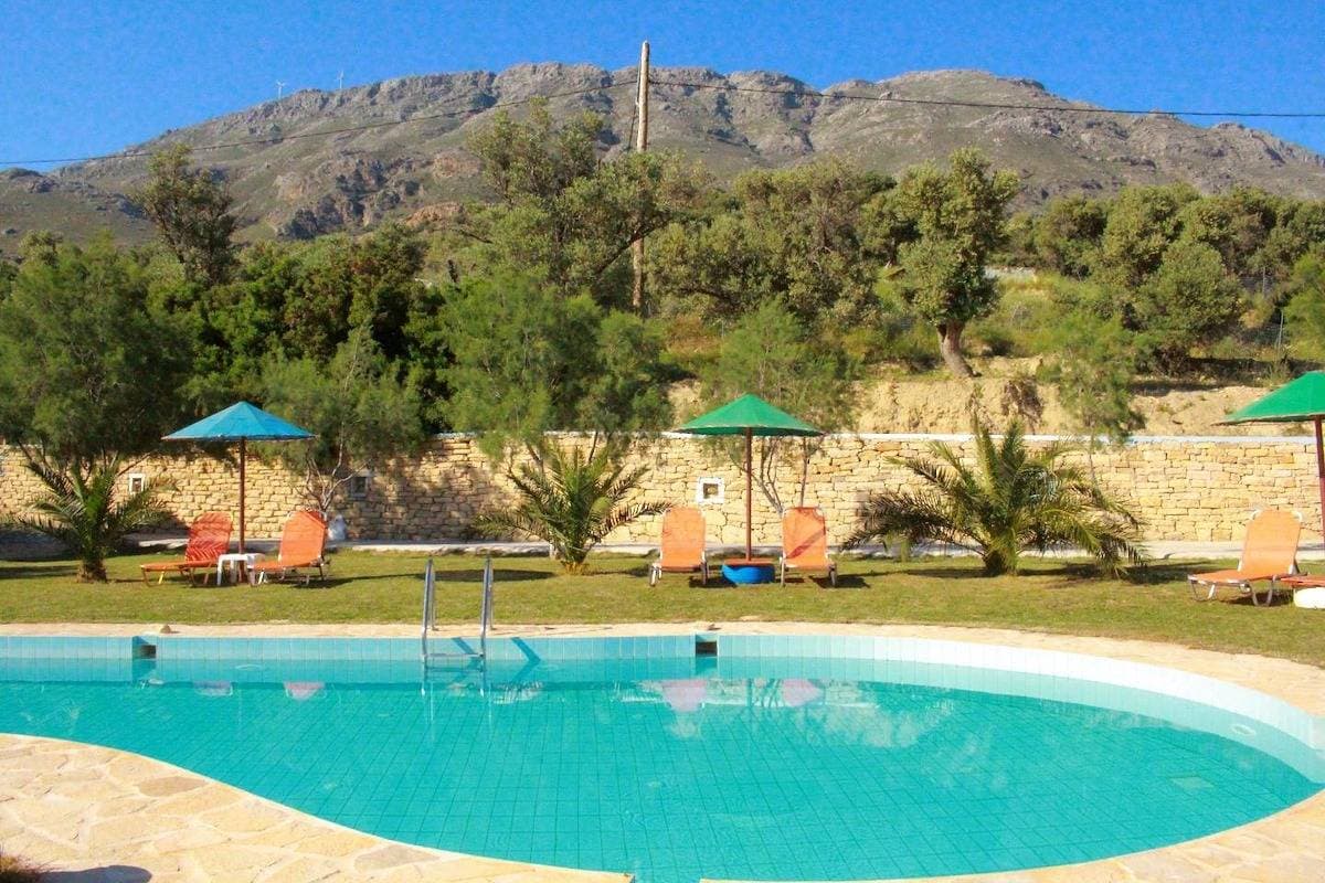 Foto 5 von 52: Ferienhaus mit Pool, großer Garten, idyllisch und ruhig, Wifi | Triopetra, Kreta