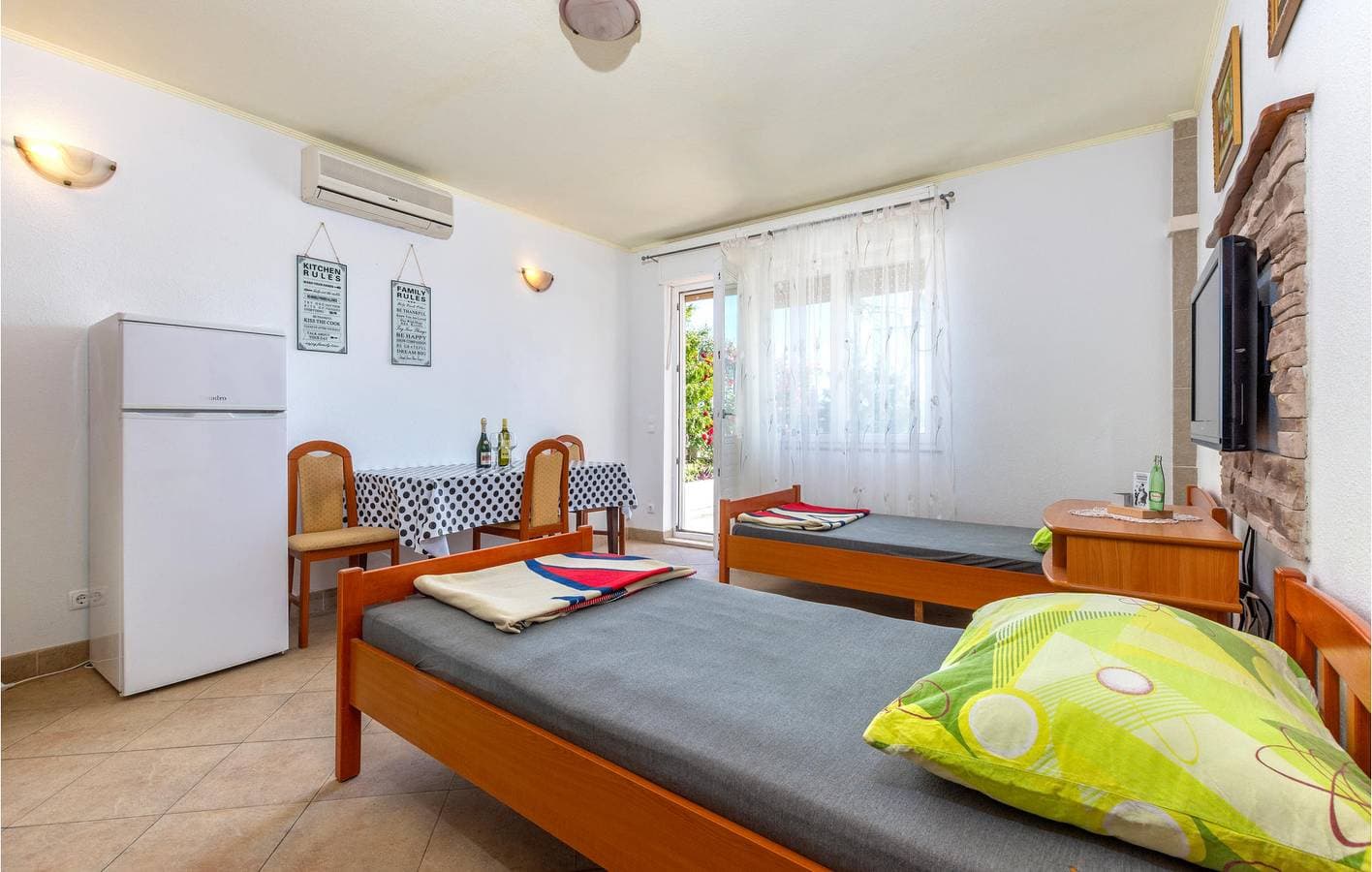 Foto 5 von 20: Gemütliche Wohnung mit Terrasse und WLAN, 1 km vom Strand entfernt!