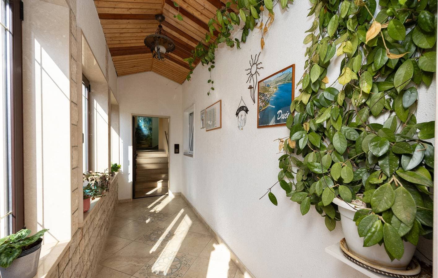 Foto 7 von 23: Apartment mit Meerblick, Wifi, AC, Pool und Terrasse