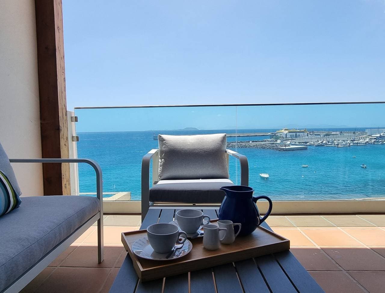 Foto 2 von 32: Ferienwohnung 'Apartamento Seaview Limones' mit Meerblick, privater Terrasse und WLAN