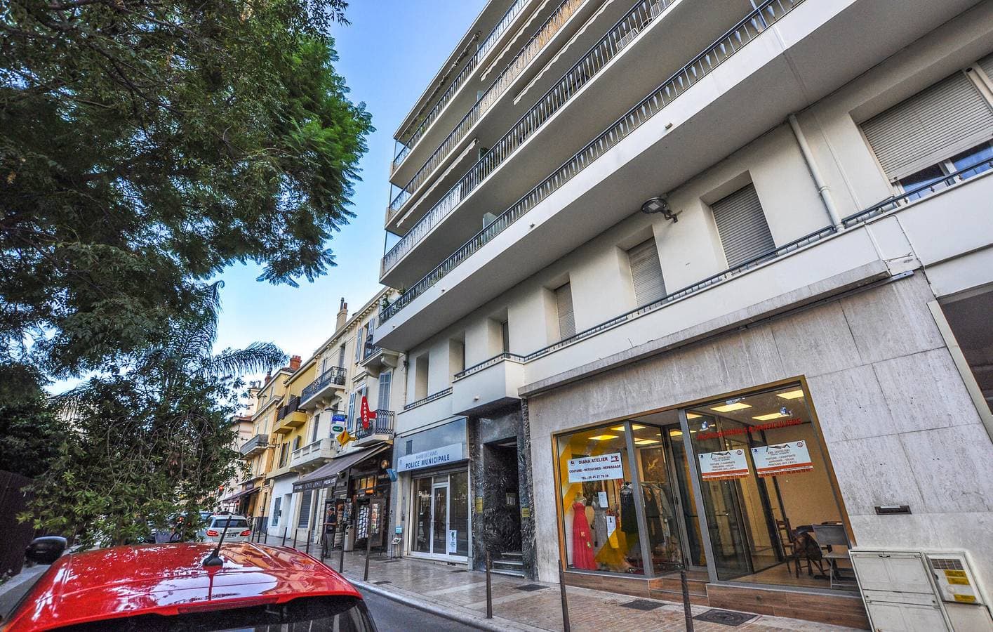 Foto 2 von 28: Gemütliche Wohnung mit Terrasse und Parkplatz, 2km bis Handi Plage