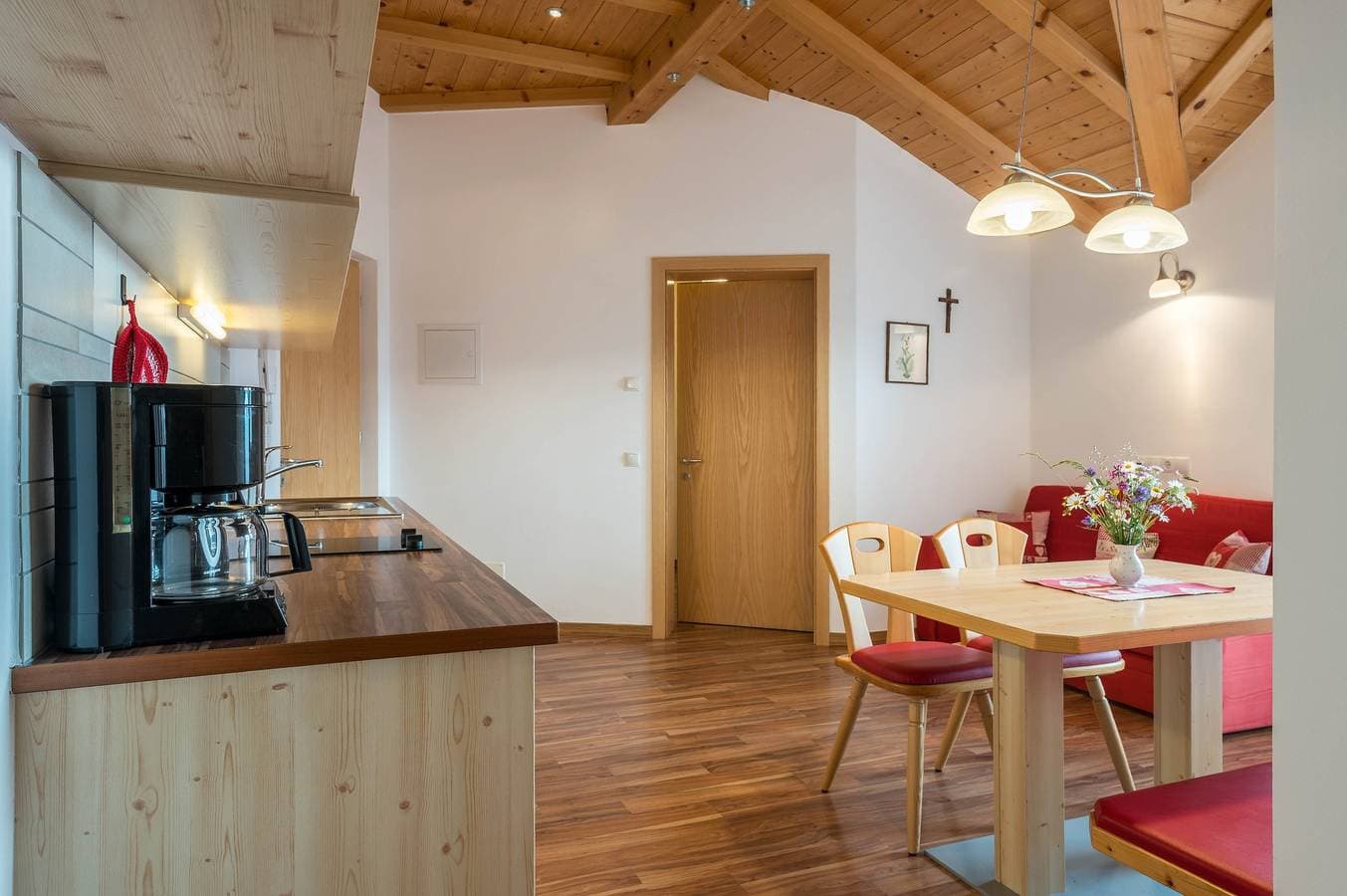 Foto 4 von 22: Ferienwohnung 'Solerhof Panorama' mit Bergblick, Gemeinschaftsgarten und WLAN