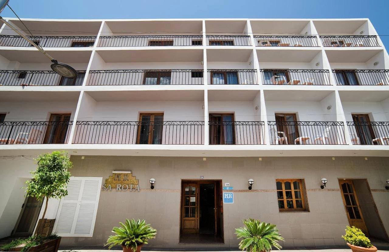 Hostal Sa Rota 1