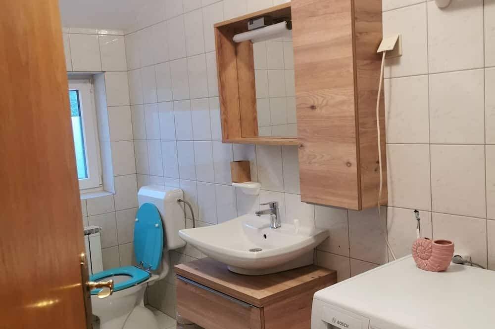 Foto 4 von 12: 2-Zimmer-Ferienwohnung mit Pool Kastel, Sredisnja Istra
