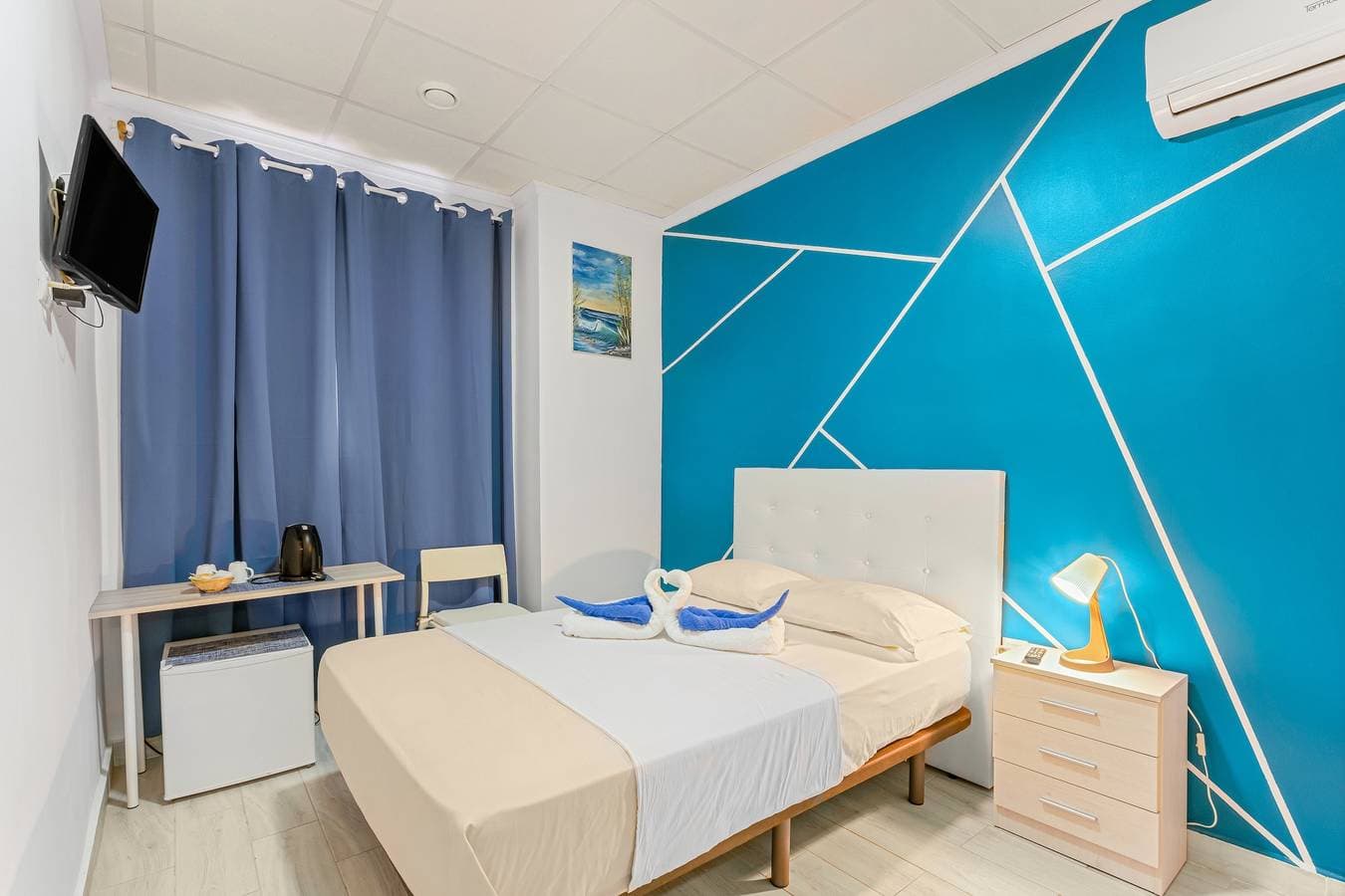 Foto 2 von 22: Zimmer '7A 3' mit WLAN und Klimaanlage