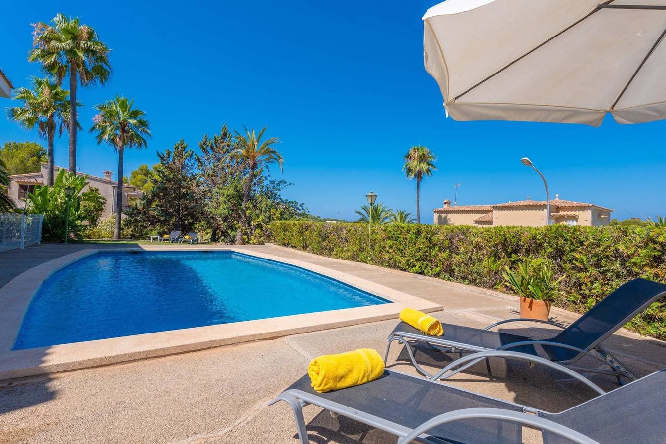 Villa Berry - Villa mit Gemeinschaftspool in Santa Ponça. WiFi gratis 1