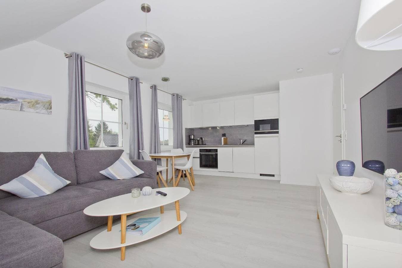 Foto 4 von 21: Moderne Ferienwohnung mit Gartennutzung - Haus Inselwind FeWo MEERbucht