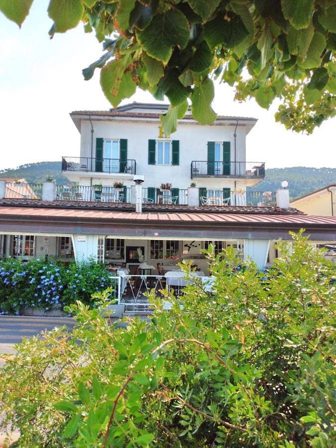 Hotel Garden Bocca di Magra 1