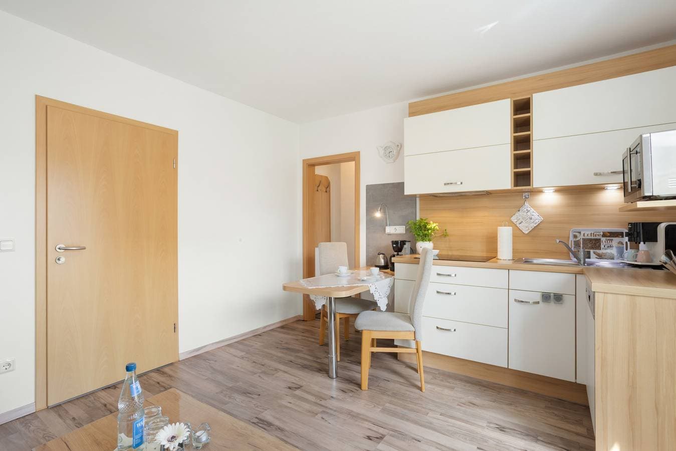 Foto 12 von 23: Ferienwohnung 'Sommerwind Am Finkenbusch' mit Bergblick, privater Terrasse und Wi-Fi