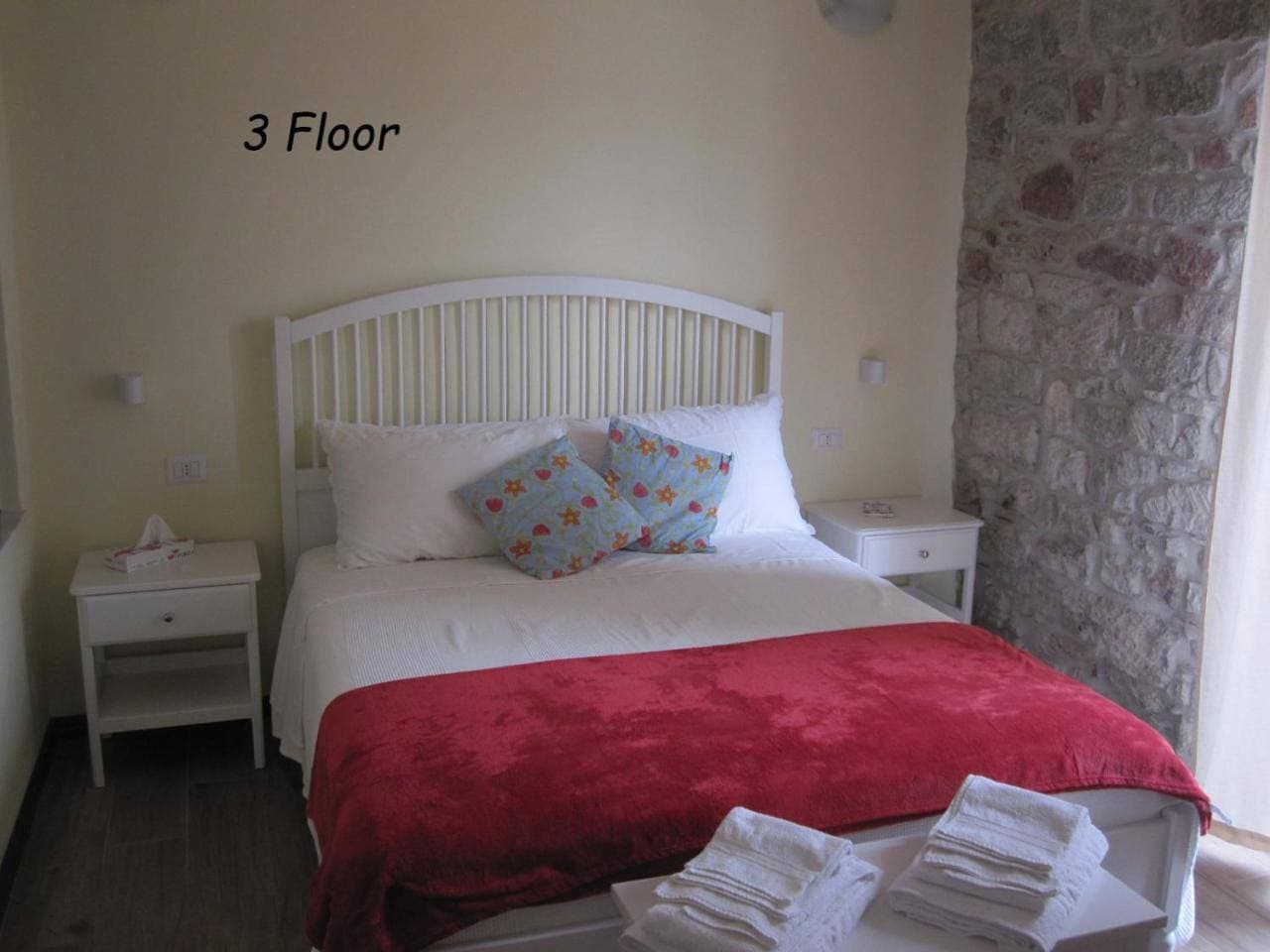 Foto 6 von 11: Double Room with Balcony