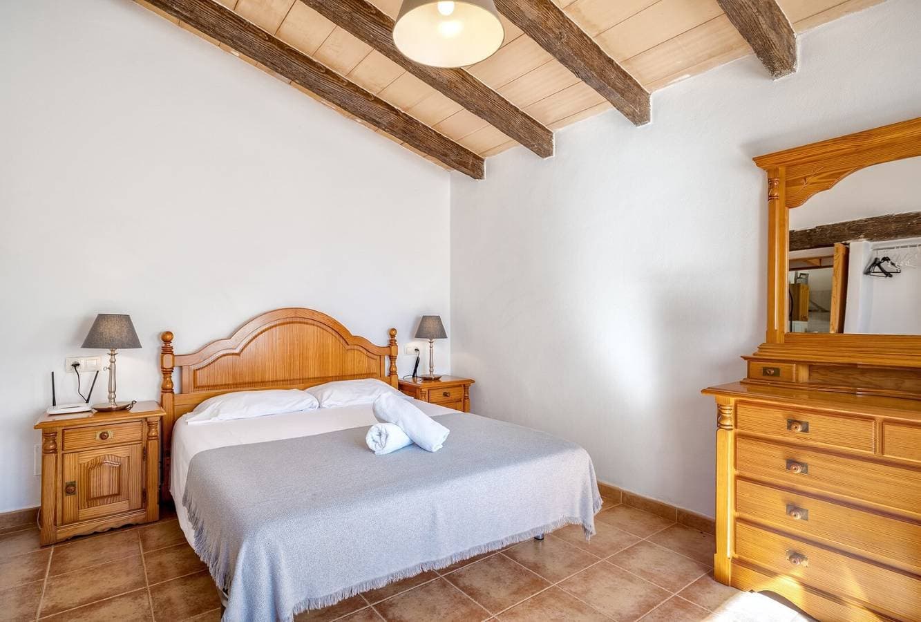 Foto 10 von 21: Ferienhaus Es Camp Pla mit Pool und WLAN