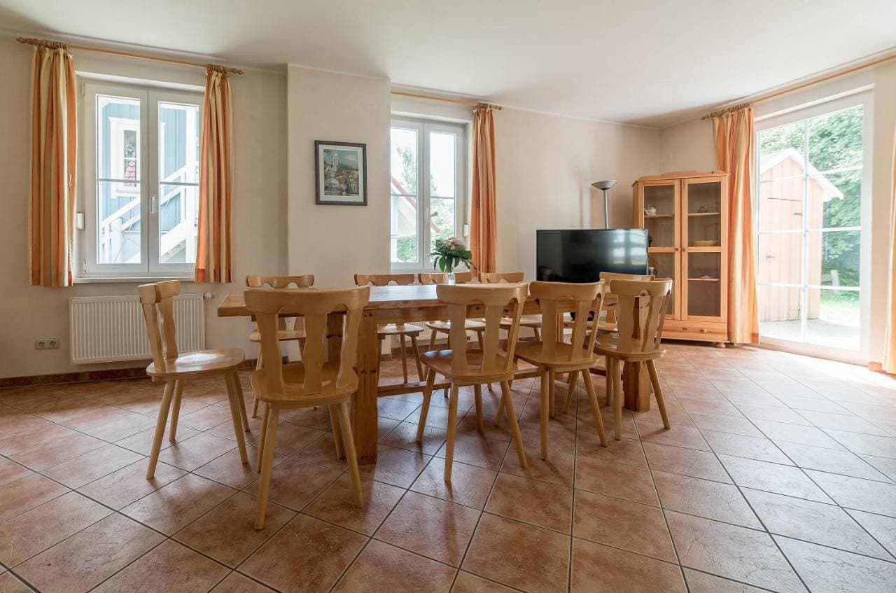 Foto 9 von 14: Five-Bedroom Holiday Home