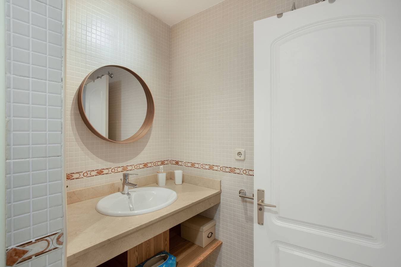 Foto 13 von 25: Ferienwohnung 'Mangueros Suite 18 Puerto de Mogán' mit Bergblick und Gemeinschaftspool