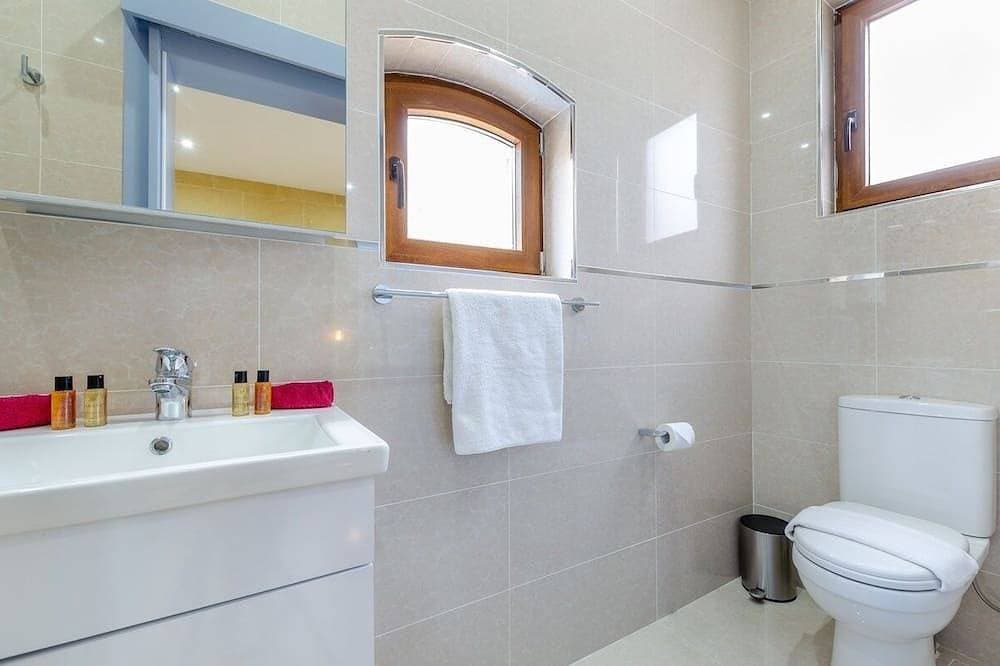 Foto 13 von 30: 300y/o Gozo Country Villa: pool, games, sleeps 14
