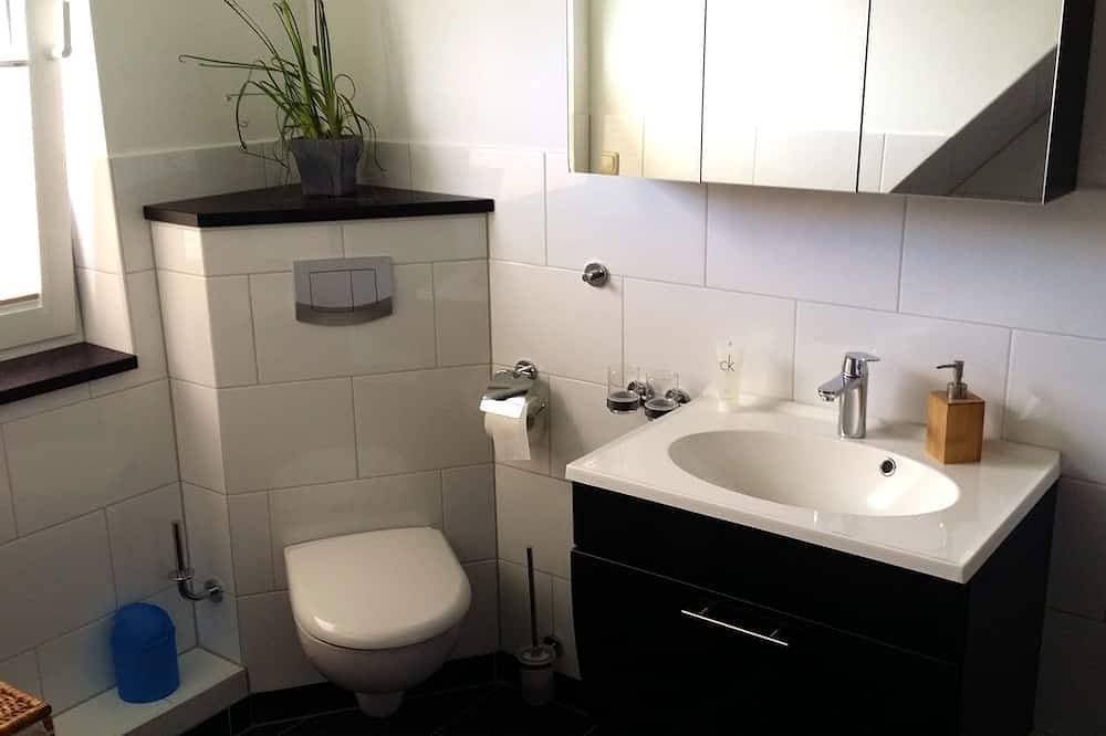 Foto 5 von 8: Helle und freundliche Dachwohnung mit Terrasse , Loggia und Klimaanlage