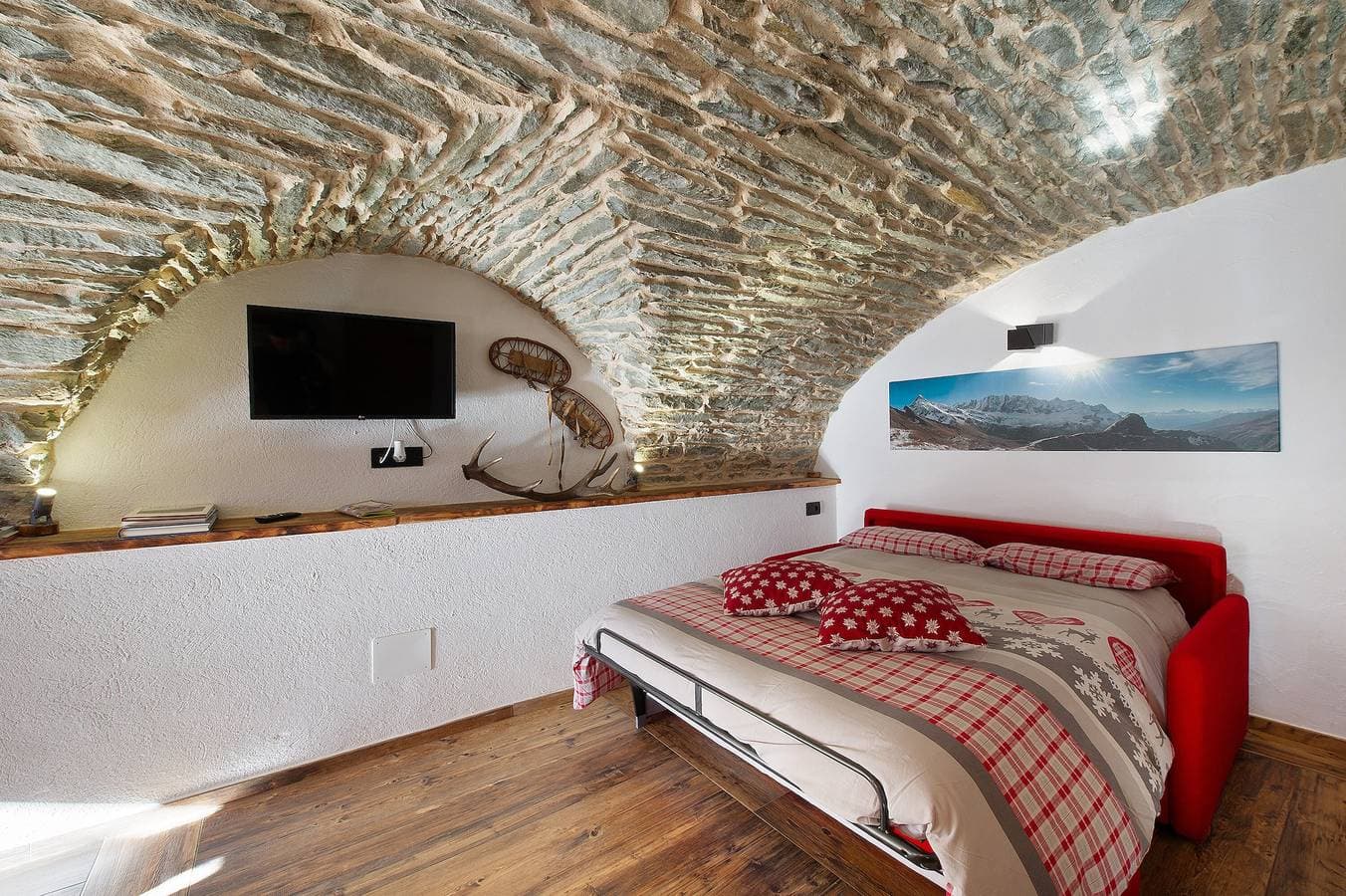Foto 6 von 28: Ferienwohnung 'La Cachette' mit Bergblick, privater Terrasse und WLAN