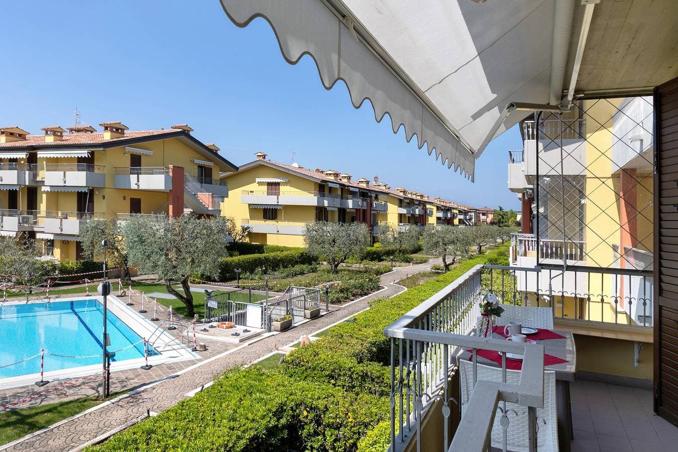 Foto 5 von 25: Apartment 'Giglio Sirmione' mit Gemeinschaftspool, WLAN und Klimaanlage
