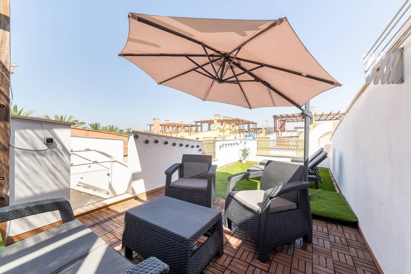 Foto 4 von 28: Apartment 'Laguna Beach Vera' mit Gemeinschaftspool und privatem Whirlpool