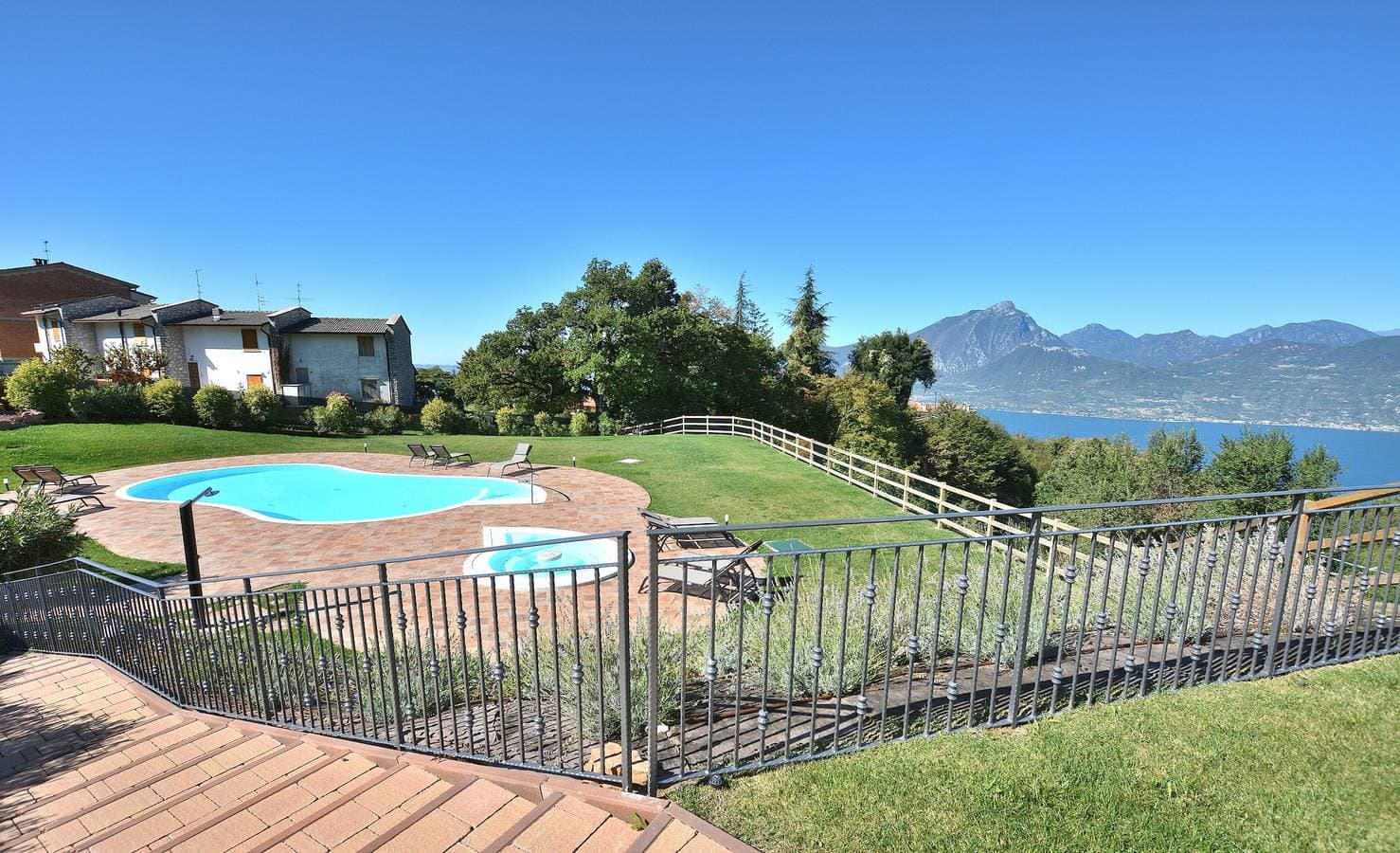 Foto 2 von 23: Apartment Borgo Montagna With Pool