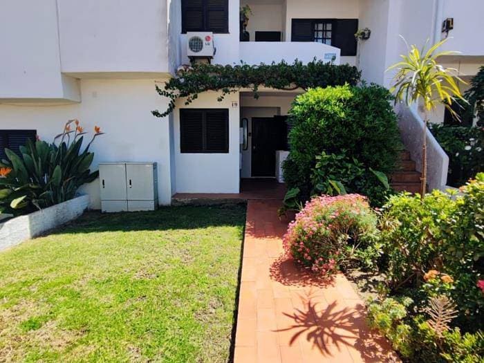 Foto 4 von 46: Ferienwohnung für 5 Personen mit Terrasse