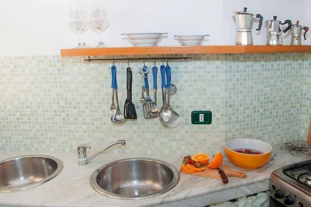 Foto 10 von 17: Apollo's Terraces Beach apartments less than 20 m from the sea! Ponente