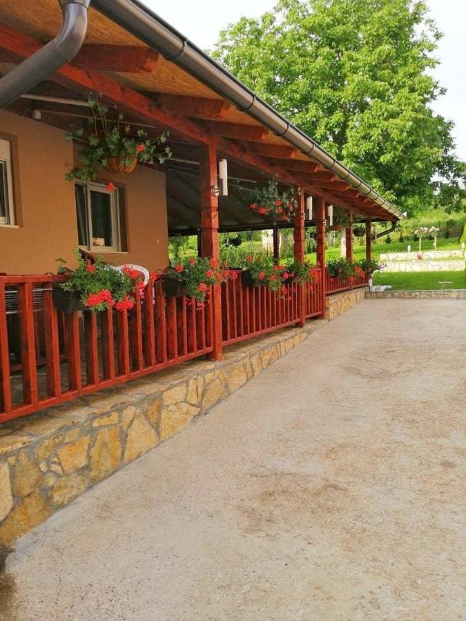 Apartmani Bojana 1