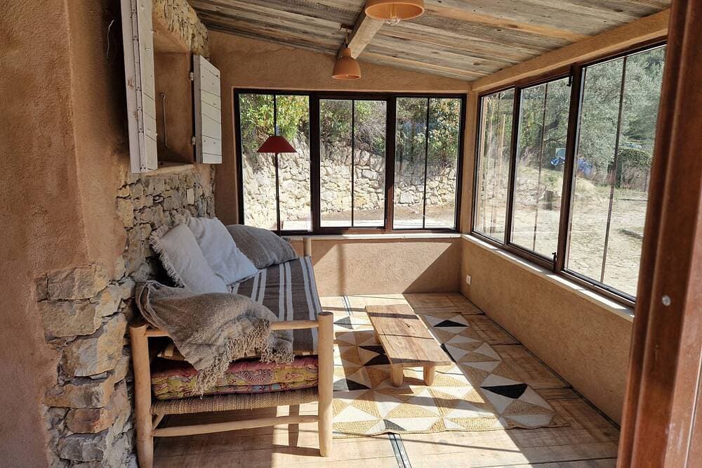 Foto 7 von 23: Pretty Vineyard Cottage On Property 12 Mins From Bandol And Beaches Clim Swimming Pool