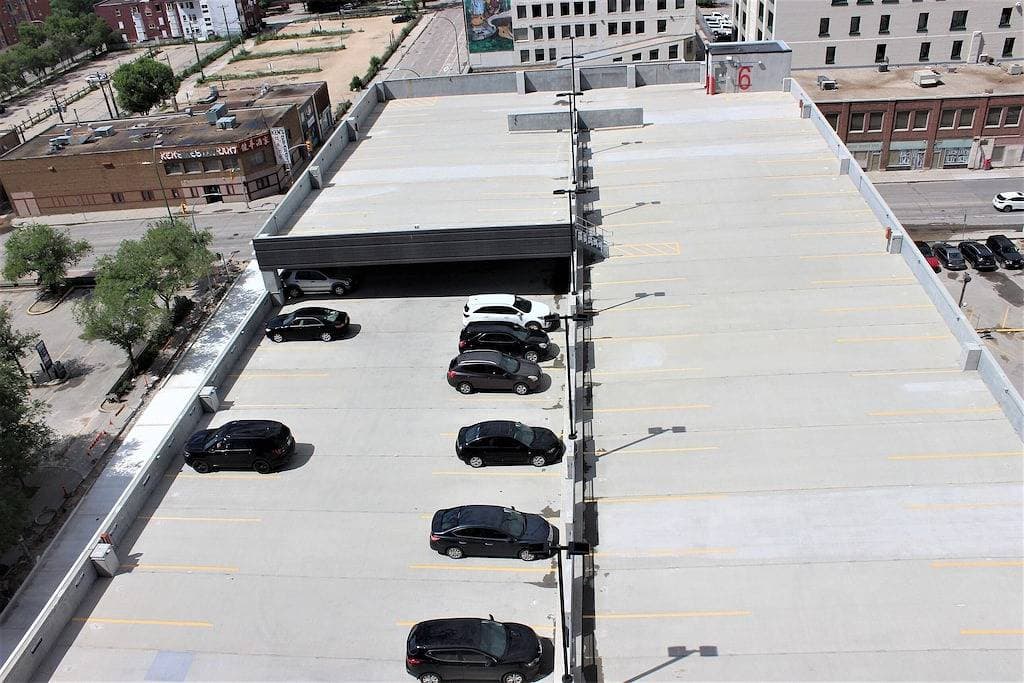 Foto 10 von 21: Luxus Skyline komplette Wohnung in der Innenstadt mit Kostenlosem 24/7 Parkplatz
