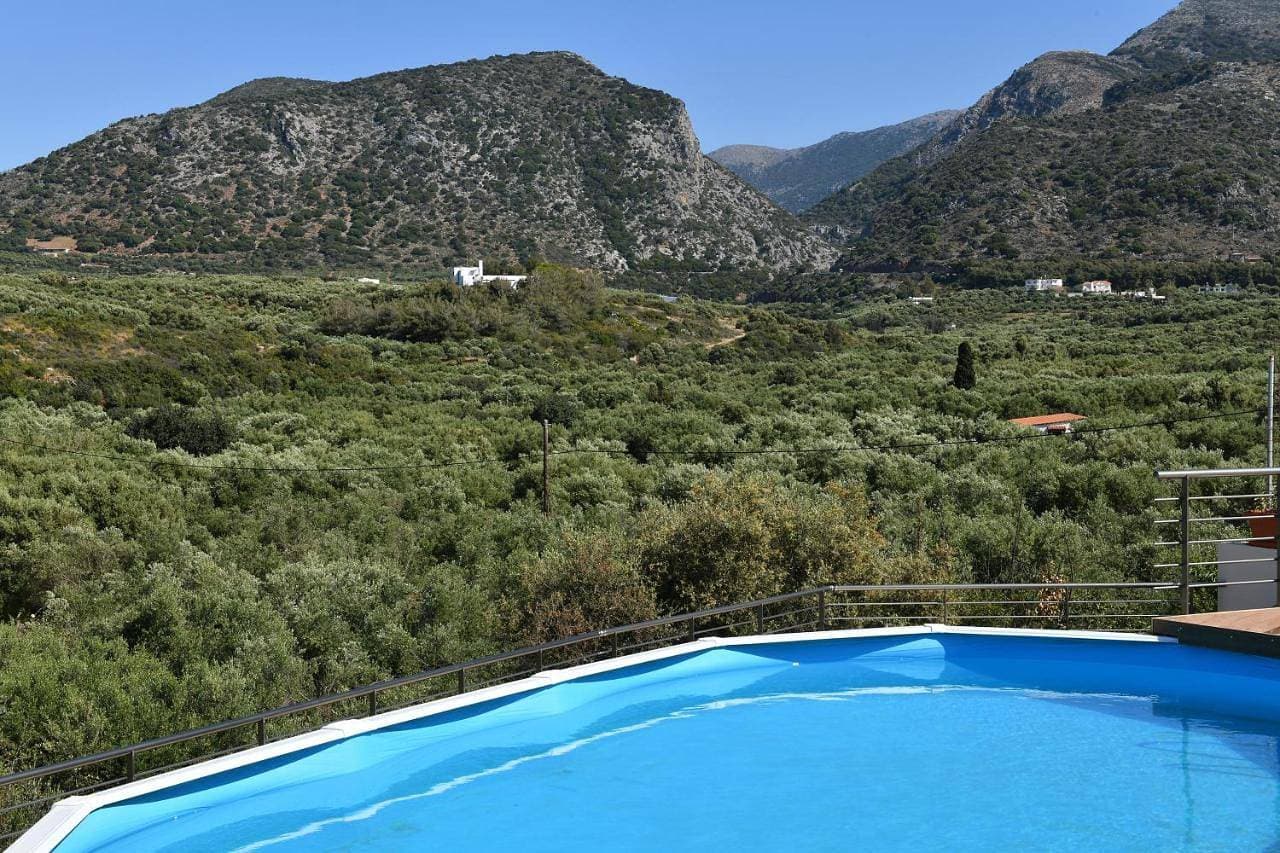 Foto 2 von 58: Villa with Private Pool