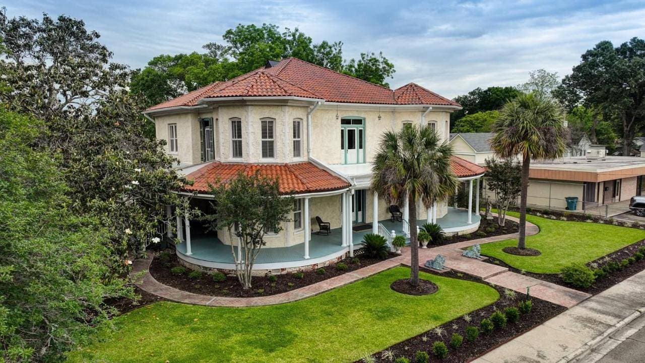 The Caldwell House 1