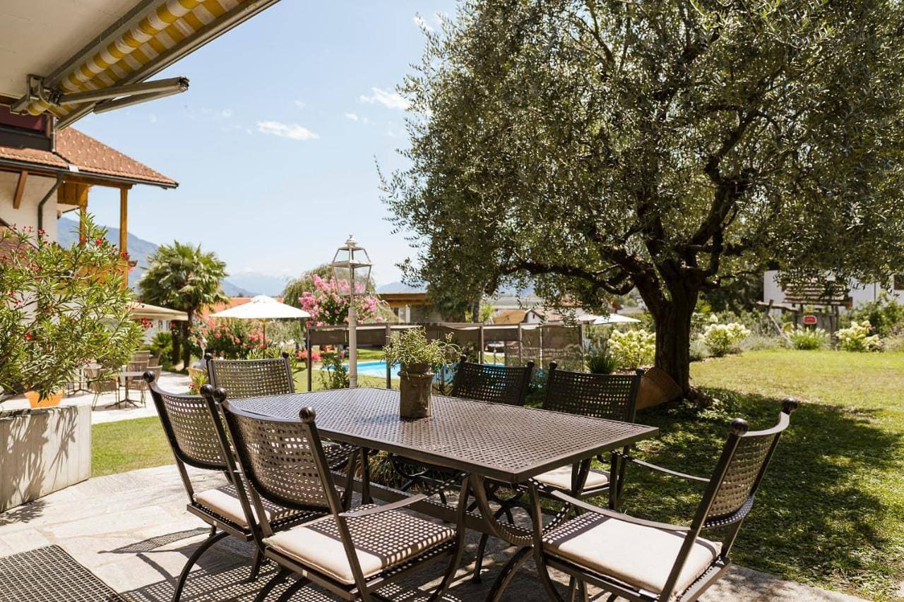 Villa 1