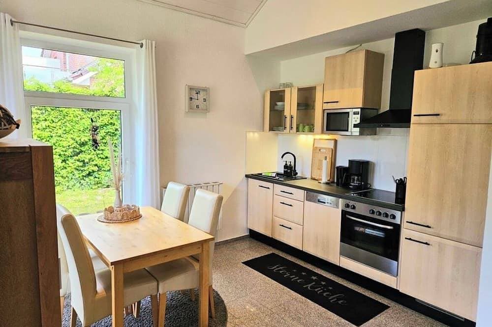 Foto 12 von 21: Ferienhaus Kilian - mit Seeblick und eingezäuntem Garten in Strandnähe