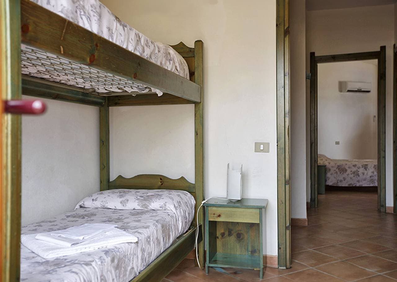 Foto 8 von 25: Ferienwohnung für 4 Personen mit Pool