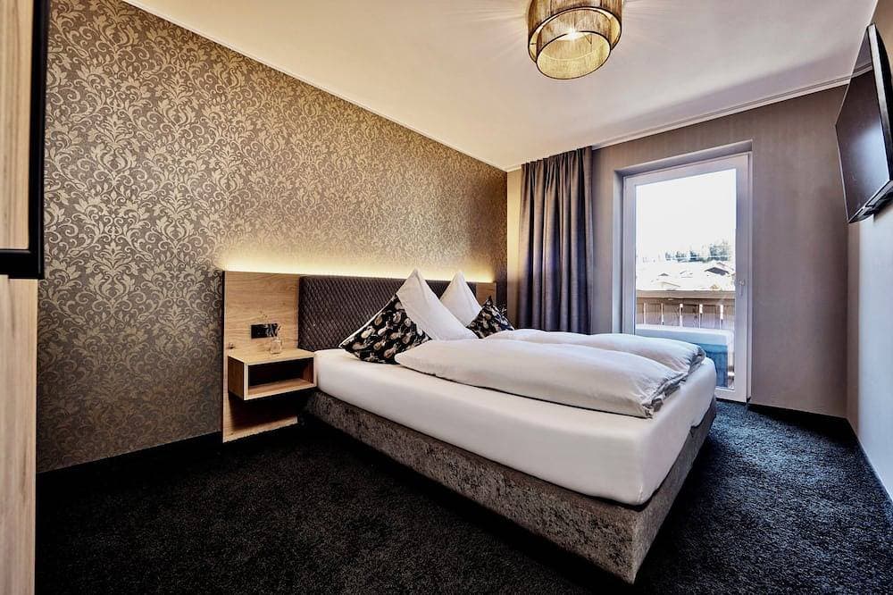Foto 4 von 30: Neu! Deluxe Apartment Zugspitze mit Pool, Sauna, am Golfplatz und Zugspitzblick