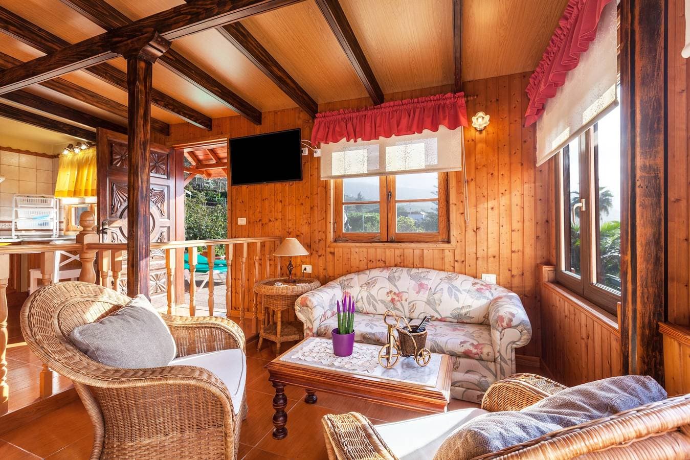 Foto 4 von 23: Ferienstudio 'Casa Victor - Apartment 5' mit Meerblick, Pool und WLAN