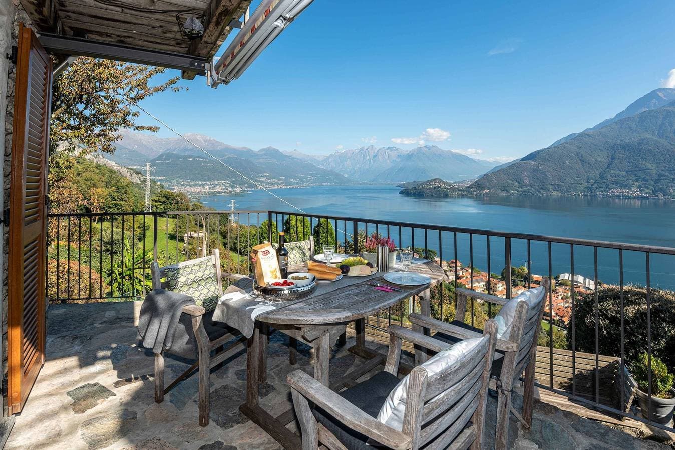 Foto 4 von 37: Ferienhaus 'Casa Bianca' mit Seeblick, privater Terrasse und WLAN