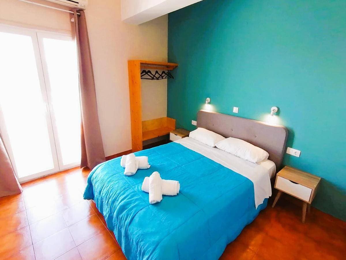 Foto 4 von 10: Small Twin Room - No Balcony - Street View