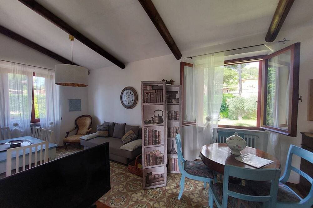 Foto 7 von 30: Villa Giolù: La Terrazza Apartment, Ermäßigung auf die Fähre