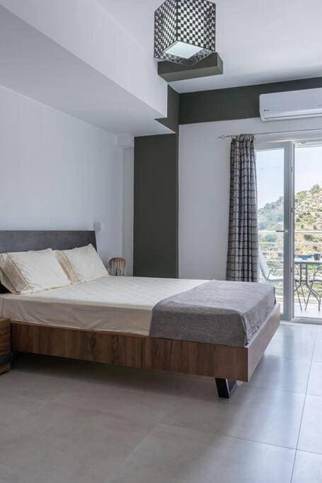 Christos Seaview Studios 1