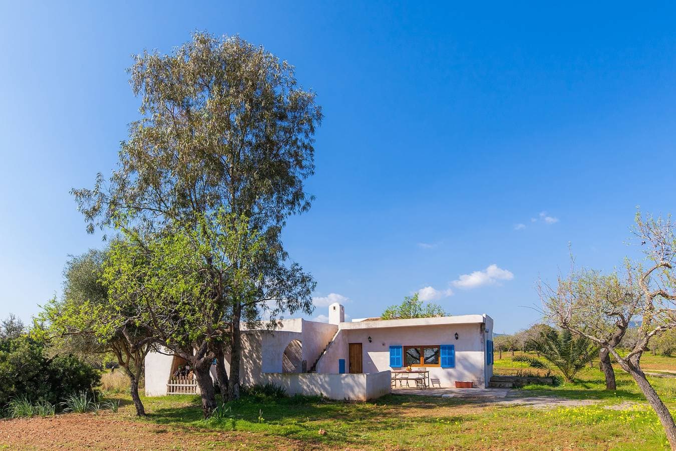 Foto 2 von 35: Ferienhaus "Sa Casona" in einer ländlichen Gegend und in Strandnähe
