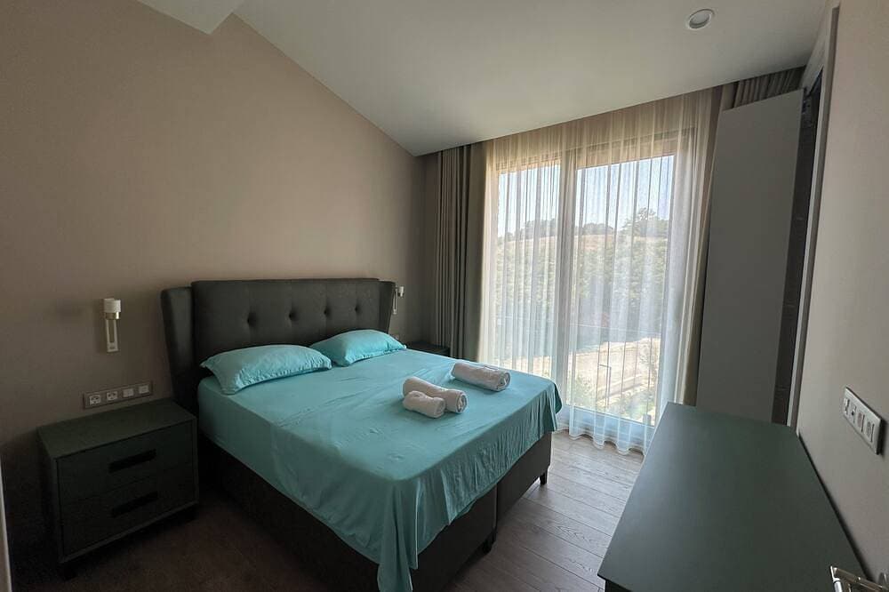 Foto 2 von 28: Cozy 3-Bedroom Villa in marvelous Hercegnovi with private pool