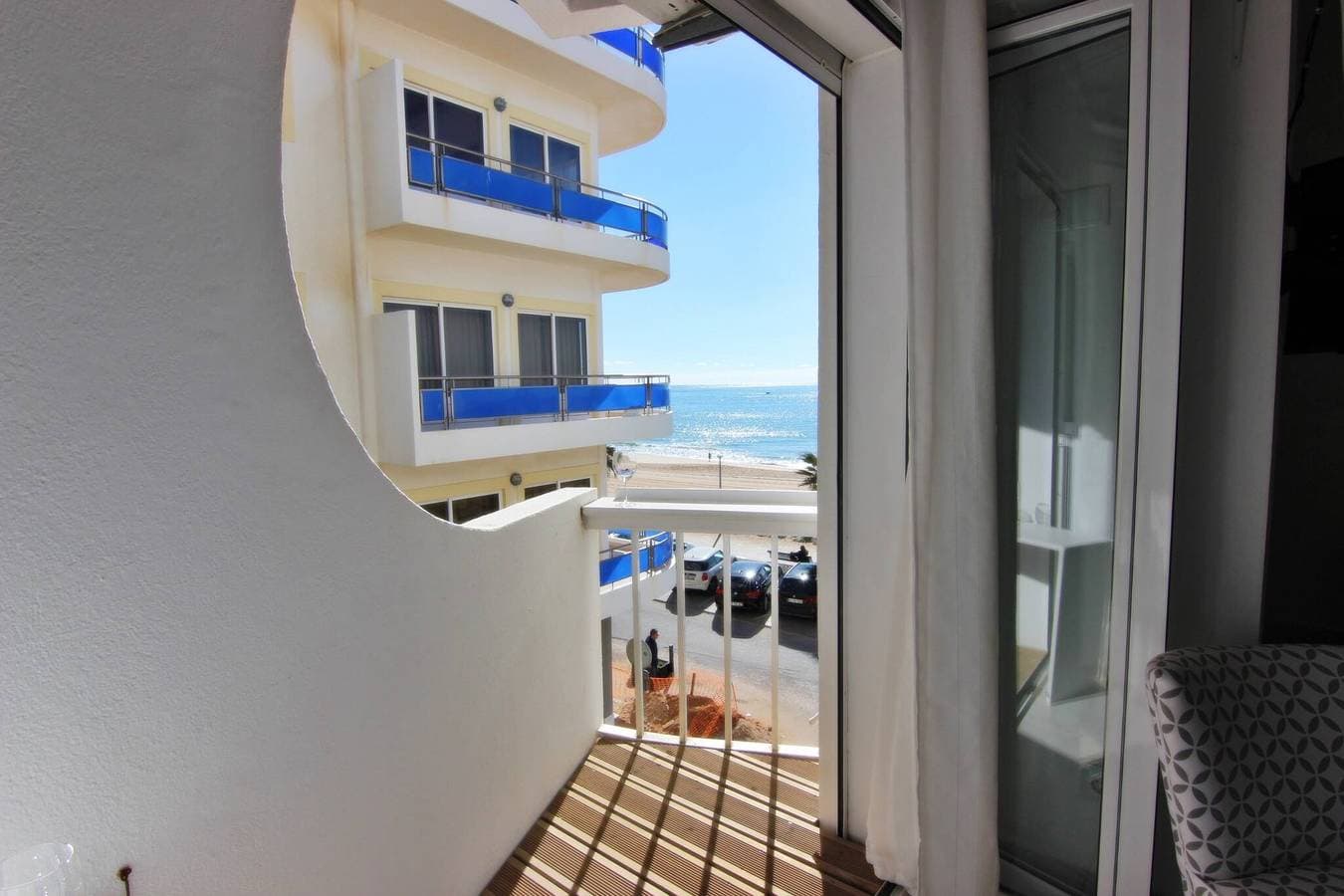 Foto 2 von 26: Quarteira Mar - Beach Front & Sea Views