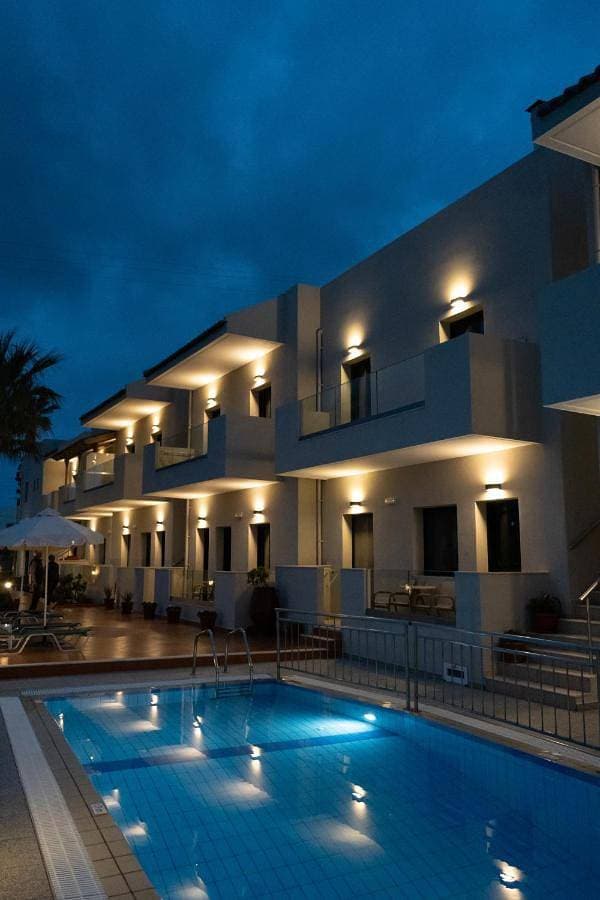Aspri Petra Apartments 1