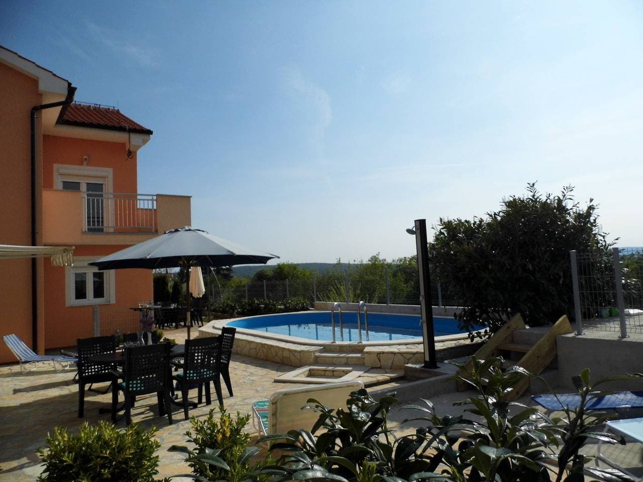 Foto 2 von 19: Wunderschöne Ferienwohnung, mit Meerblick und Pool