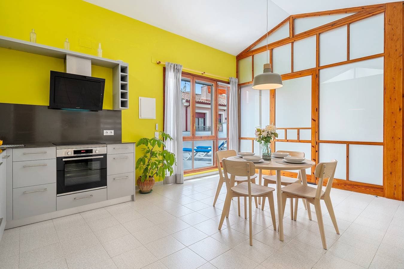 Foto 7 von 33: Apartment 'Loft El Til-ler' mit privater Terrasse und WLAN