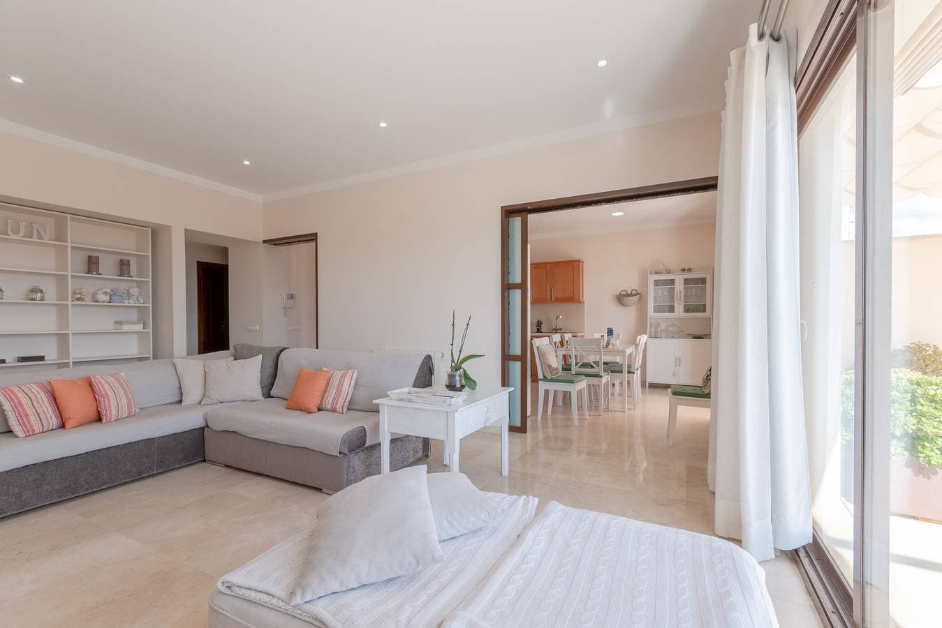 Foto 6 von 27: Villa für 8 Personen mit Balkon
