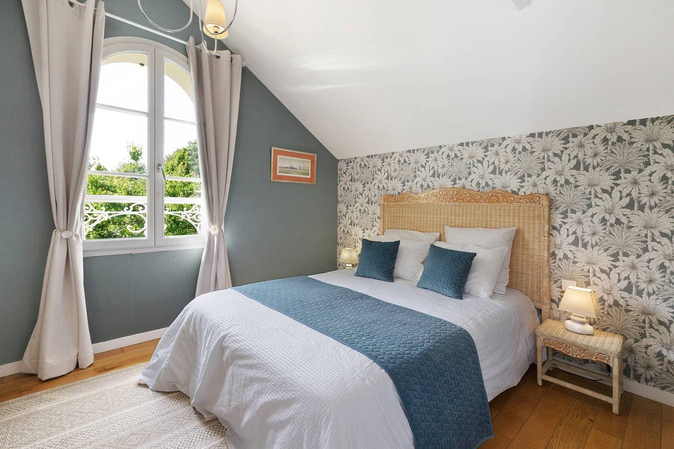 Foto 3 von 28: Bed & Breakfast 'Les Soliers - La Chambre' mit Balkon und WLAN