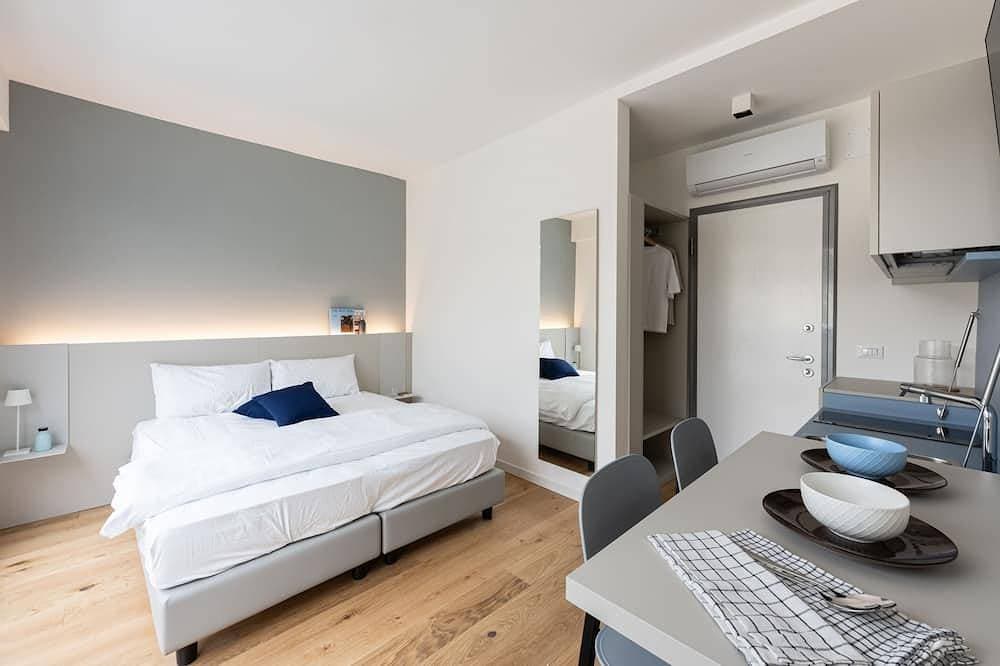 Foto 5 von 30: Doppelzimmer-Komfort-Ensuite mit Dusche-Strassenblick