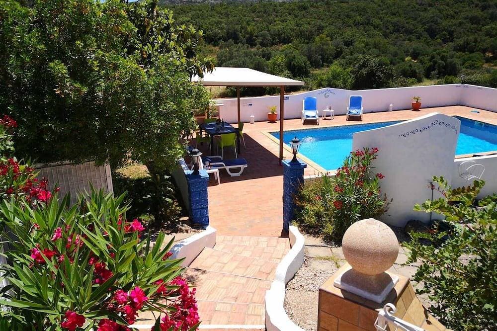 Landhaus mit privatem Pool 1